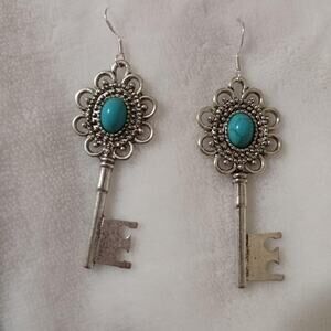 Turquoise skeleton key vintage style